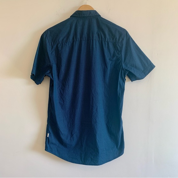 Julian & Mark Stretch Blue All Over Print Short Sleeve Button Shirt Small Tall - Picture 7 of 7